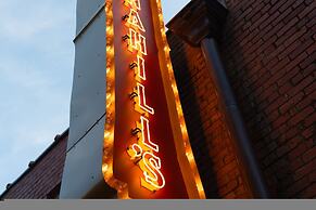 Luxury Family Friendly Home 6 Queen Beds