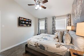 Luxury Family Friendly Home 6 Queen Beds