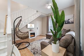 Luxury Family Friendly Home 6 Queen Beds