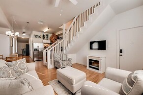 Luxury Family Friendly Home 6 Queen Beds