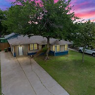 Rare Exclusive Retreat Private Hot Tub King Bed