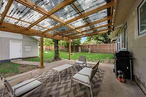 Rare Exclusive Retreat Private Hot Tub King Bed