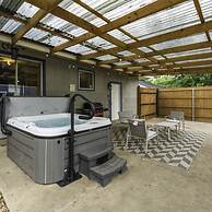 Rare Exclusive Retreat Private Hot Tub King Bed