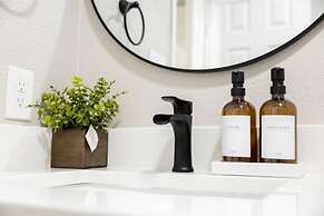 Lavish Hidden Gem Pet Friendly
