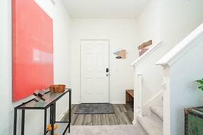 Rare Find Sleeps 13 Family Fun