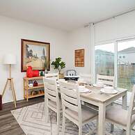 Rare Find Sleeps 13 Family Fun