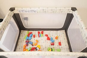 Rare Find Sleeps 13 Family Fun