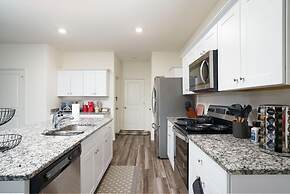 Rare Find Sleeps 13 Family Fun