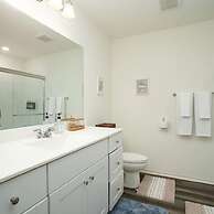 Rare Find Sleeps 13 Family Fun