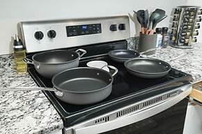 Rare Find Sleeps 13 Family Fun