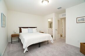 Rare Find Sleeps 13 Family Fun