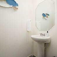 Rare Find Sleeps 13 Family Fun