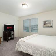 Rare Find Sleeps 13 Family Fun