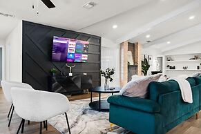 Spacious 6 Bed House Airport Pet Friendly AFB