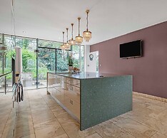 Art Deco Villa Oxford