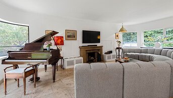 Art Deco Villa Oxford