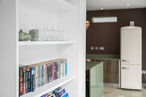 Art Deco Villa Oxford