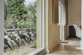 Art Deco Villa Oxford