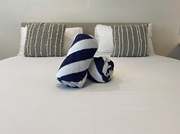 MARINE VILLAS HOLLYWOOD