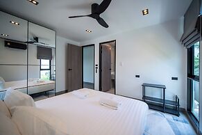 Laguna Park 4 Bedrooms Villa by NLA