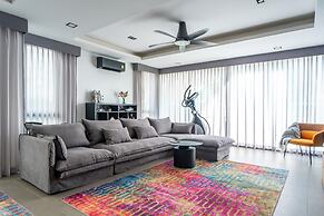 Laguna Park 4 Bedrooms Villa by NLA