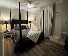 Inn Between the Lakes