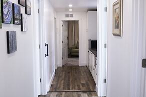 Inn Between the Lakes