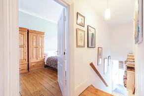 Spacious Central Hove Beach Flat