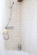 Spacious Central Hove Beach Flat