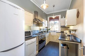 Spacious Central Hove Beach Flat