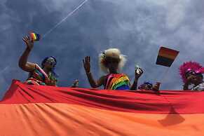 Spacious Central Hove Beach Flat