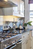 Spacious Central Hove Beach Flat