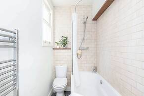 Spacious Central Hove Beach Flat