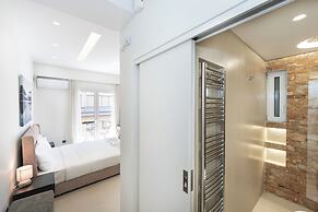 Minimal Studio with Balcony in Central Athens