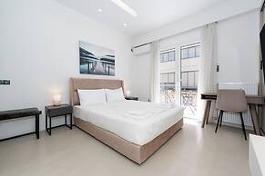 Minimal Studio with Balcony in Central Athens