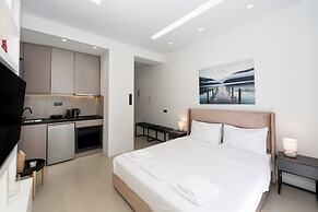 Minimal Studio with Balcony in Central Athens