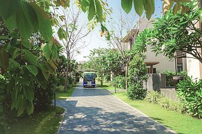 Seascape Villas in Long Beach Cam Ranh