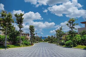 Seascape Villas in Long Beach Cam Ranh