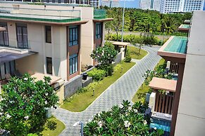 Seascape Villas in Long Beach Cam Ranh