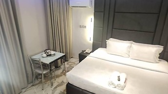 Triple Tee Luxury Hotel