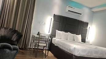 Triple Tee Luxury Hotel