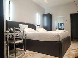 Triple Tee Luxury Hotel