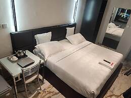 Triple Tee Luxury Hotel