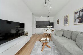 Mieszczańska Apartment by Renters