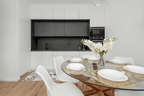 Mieszczańska Apartment by Renters