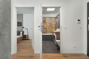 Mieszczańska Apartment by Renters