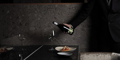 HOTEL LA VIGNE HAKUBA by Onko Chishin