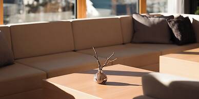 HOTEL LA VIGNE HAKUBA by Onko Chishin