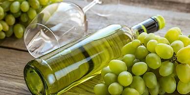 HOTEL LA VIGNE HAKUBA by Onko Chishin