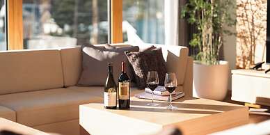 HOTEL LA VIGNE HAKUBA by Onko Chishin